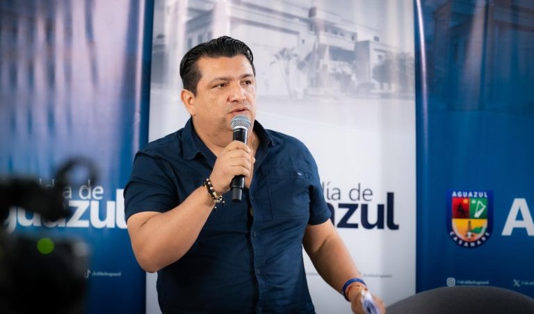 Alcalde-de-Aguazul-Nelson-Camacho